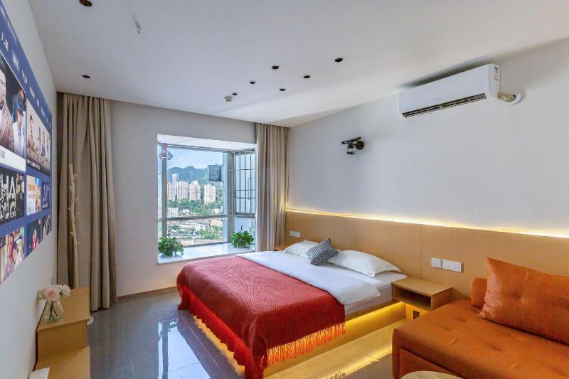Chongqing Chaotianmen 渝月River View Apt apart ment 重庆朝天门广场近洪崖洞 - image 3