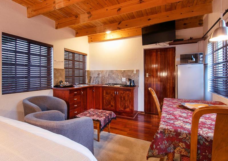 Waterkloof Apartments - image 11