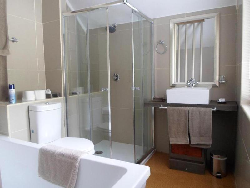 Waterkloof Apartments - image 7