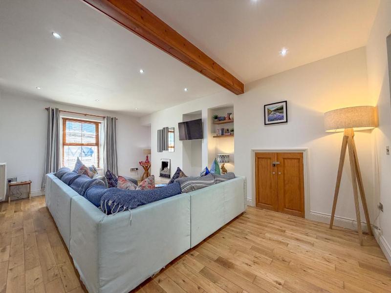 The Burrows - 3 Bedroom Holiday Home - Tenby - image 1