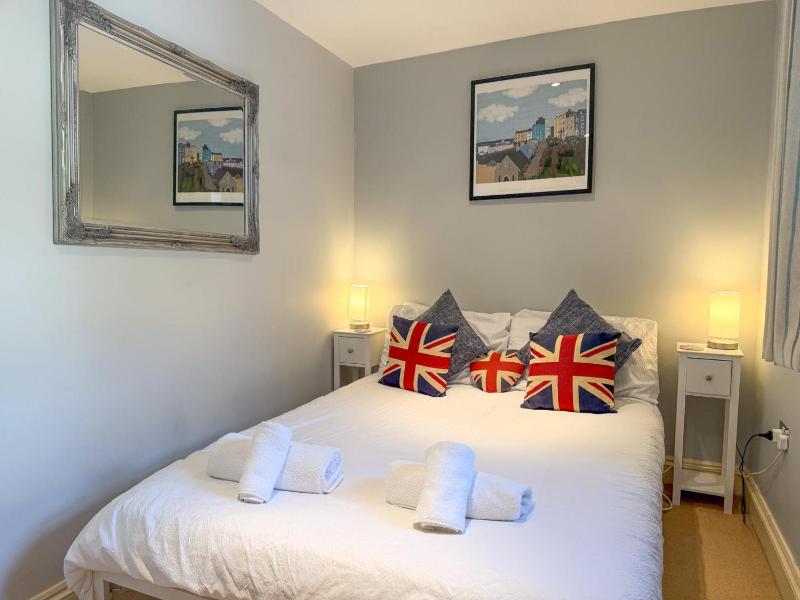 The Burrows - 3 Bedroom Holiday Home - Tenby - image 8