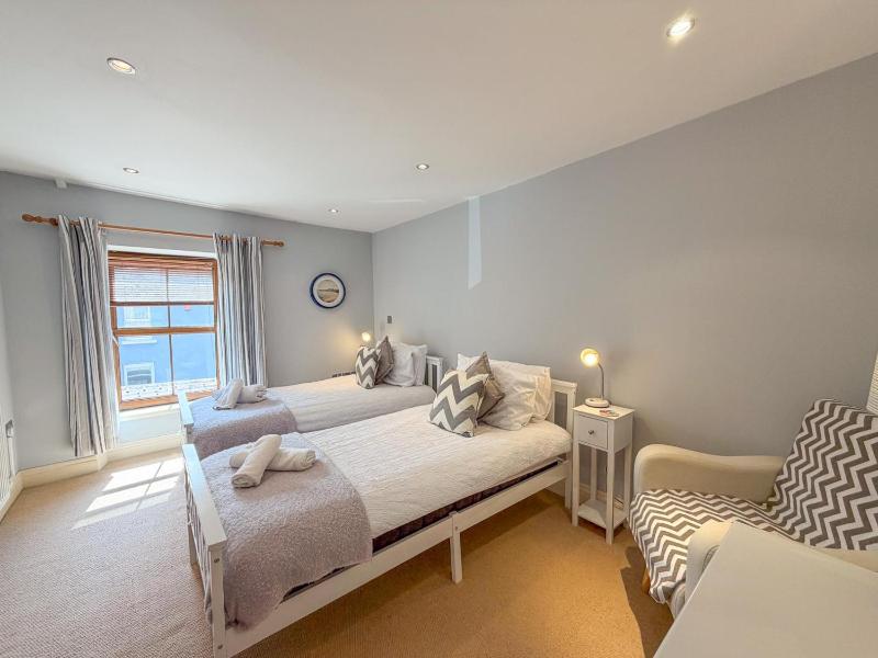 The Burrows - 3 Bedroom Holiday Home - Tenby - image 46