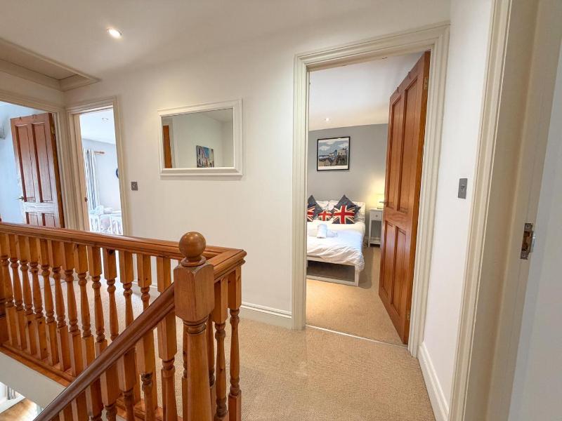 The Burrows - 3 Bedroom Holiday Home - Tenby - image 23
