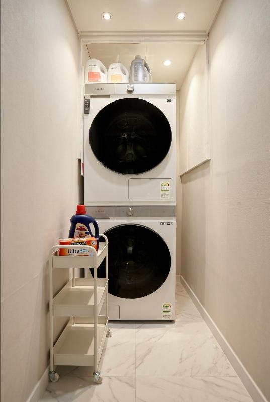 JT Tailored Service Home near Hyehwa Station - image 12