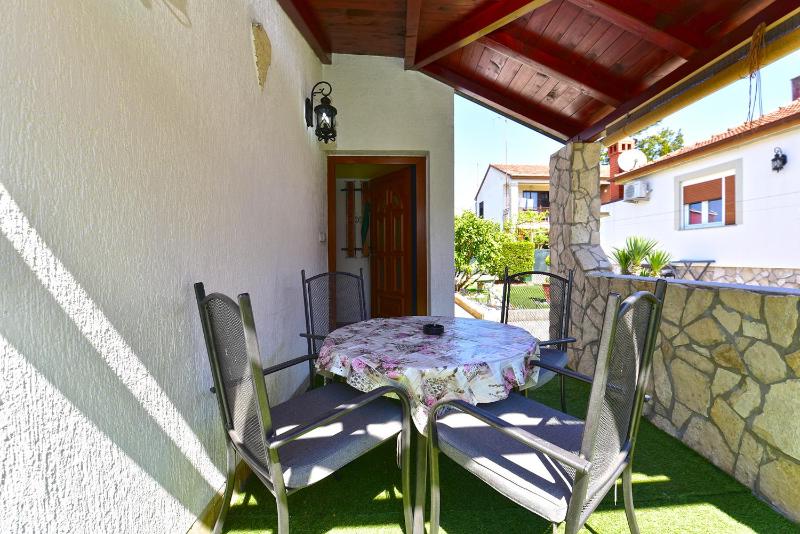 House Nicol 2426 - image 9