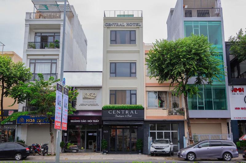 Boutique near Dragon bridge Hotel - image 12
