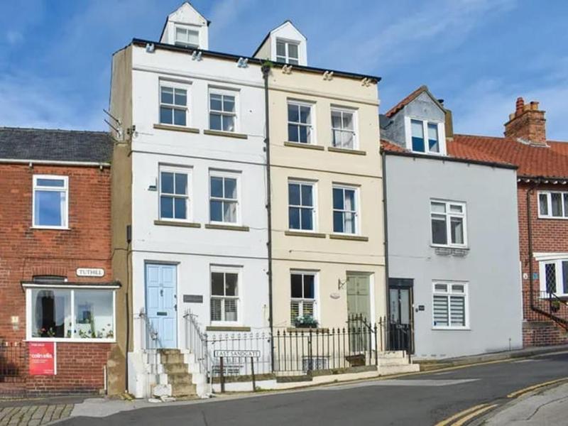 Sandgate Seaview - image 10