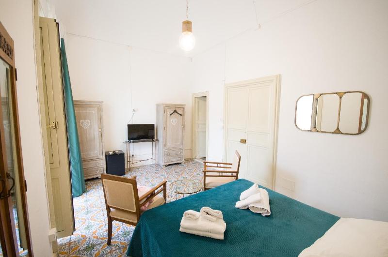 BIANCA ROOMS - image 8