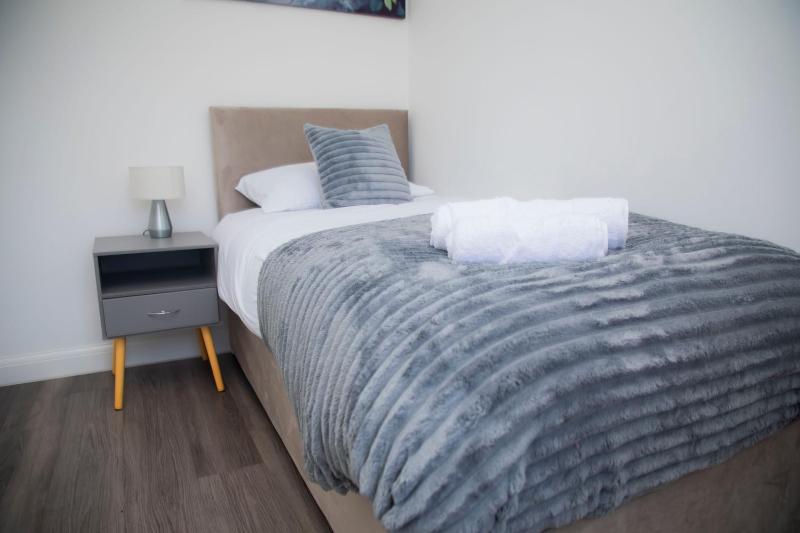 5 Bed House Wifi Contractors Free Parking - 欢迎 - image 5