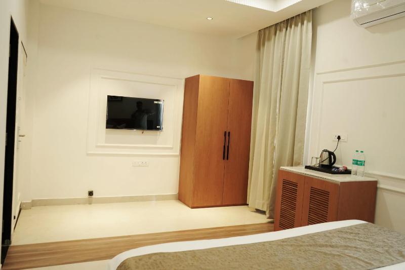 Hotel The Celebration Suites - image 7