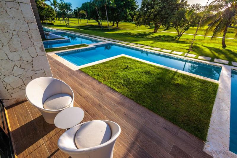 Stylish 2BD Pool and Golf Views in Cocotal. - image 32