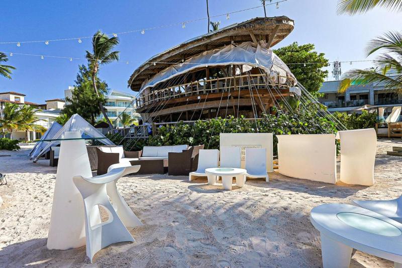 Stylish 2BD Pool and Golf Views in Cocotal. - image 34