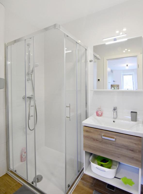 Comfort apartment in Zambratija - image 7