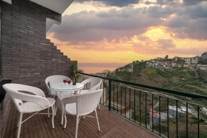 8 Bedrooms Private Property I Familys I groups I Kitty Parties I Near Mall Road Kasauli I By Kasauli Residency - image 13