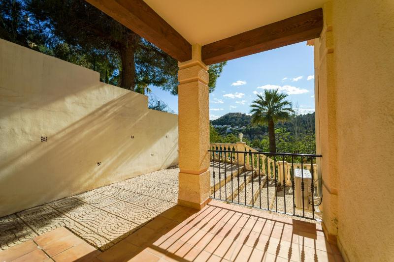 Altea Hills 3BR House with Private Garden - image 23