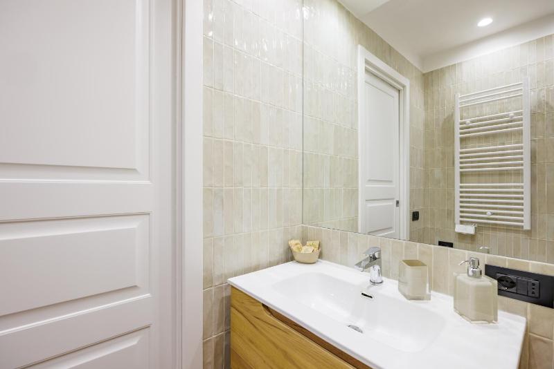 Satriano Style Flat - Double apartment - image 5