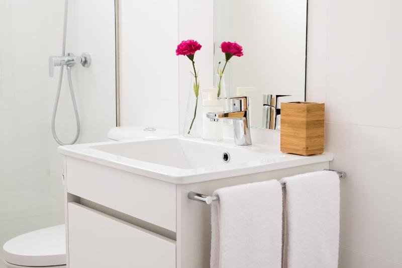 Simon Guest Apartments - image 16