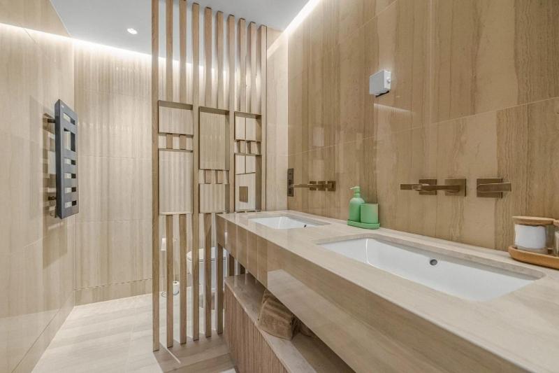 Ref 2058 Cannes Croisette Luxury 2-Bedroom Apartment Indoor Pool for rent - image 12
