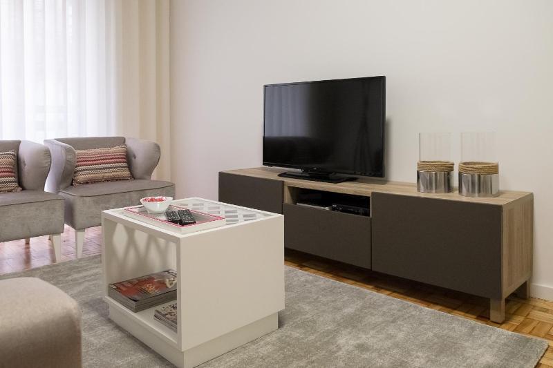 Simon Guest Apartments - image 38