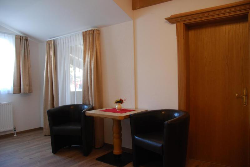 Two-Bedroom Suite image 3