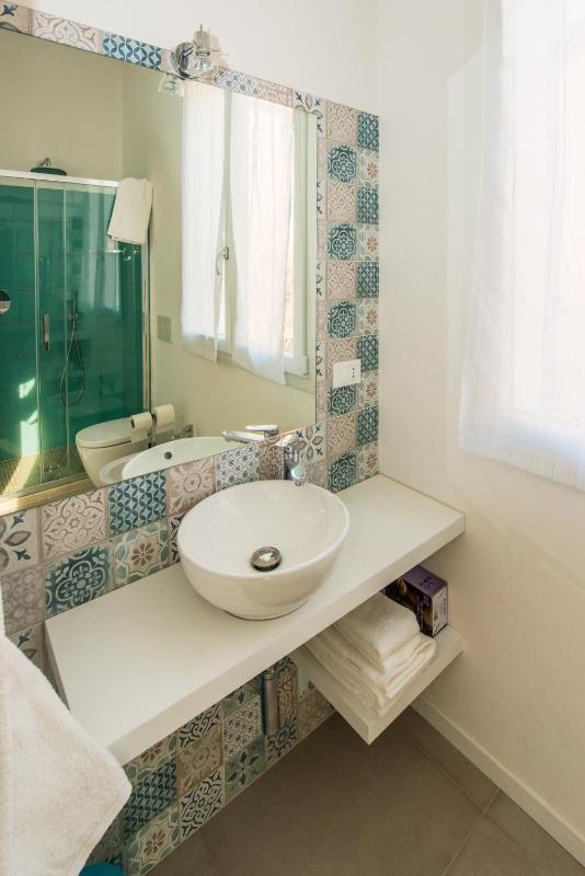 Double Room image 3