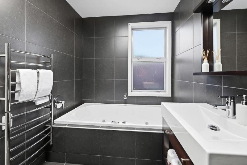 Kowhai Views - Stylish & Modern in Great Location - image 31