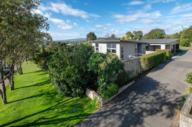 Kowhai Views - Stylish & Modern in Great Location - image 26