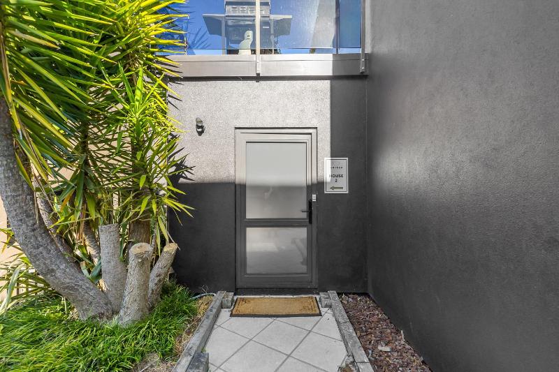Gather Taupo - Lakeview - Spa Pool - image 20