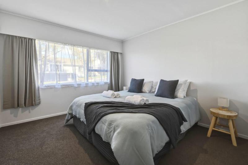 Base Camp on Matipo - Great Location with Games Room - image 24