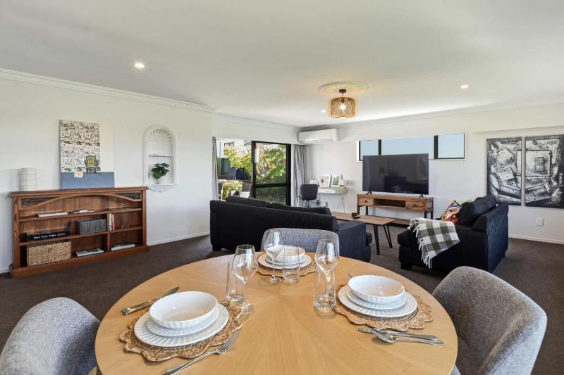 Base Camp on Matipo - Great Location with Games Room - image 17