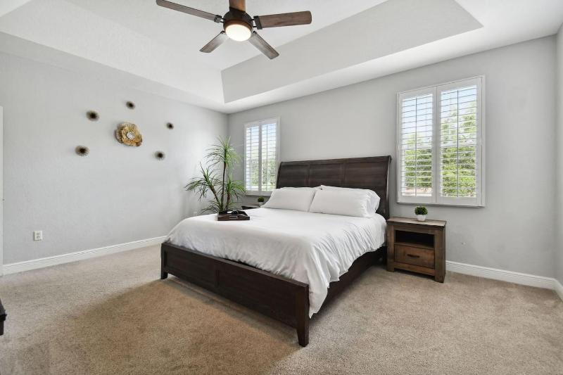 Game Room House Sleeps 12 Near Everything Tampa - image 13