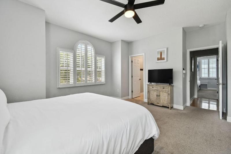 Game Room House Sleeps 12 Near Everything Tampa - image 42