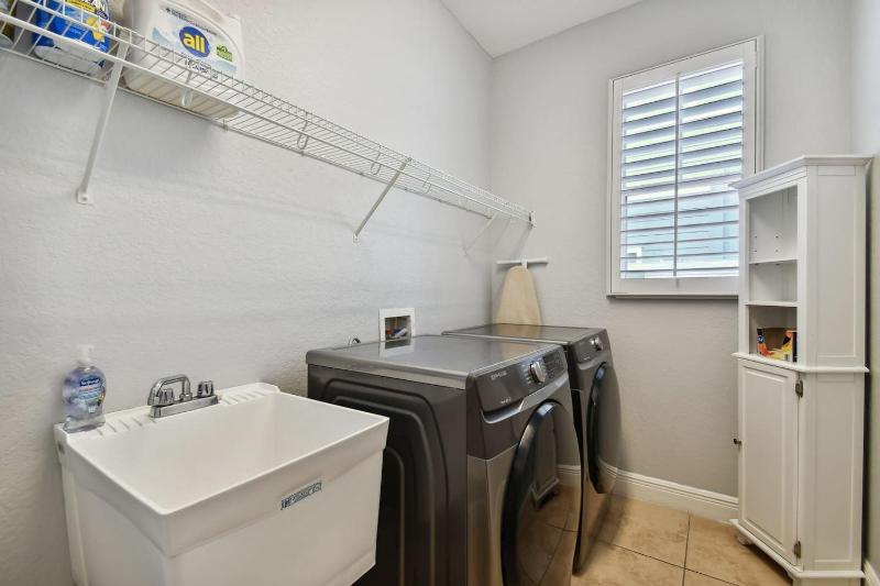 Game Room House Sleeps 12 Near Everything Tampa - image 38