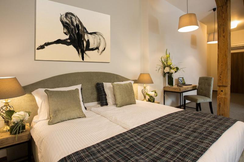 Double Room image 1