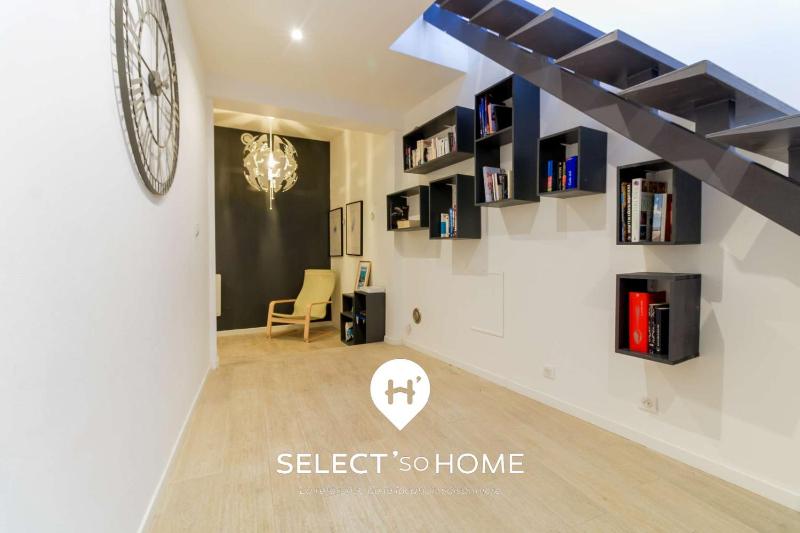 SELECT'soHOME - Duplex à 2 pas du village de Bormes-les-mimosas vue mer terrasse XXL pour 6 personnes ! - LUMA - image 12