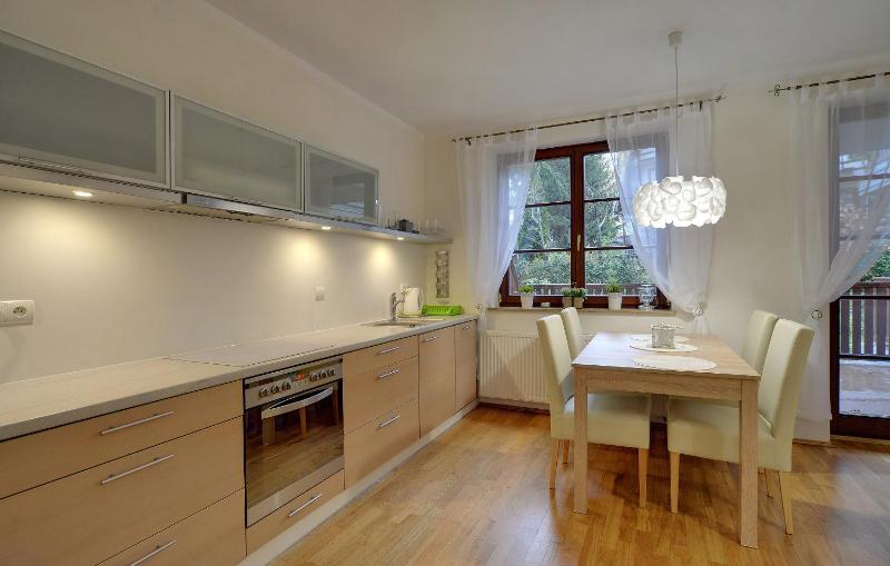 Funkcjonalne i Stylowe Apartamenty Sun Seasons 24 w Karpaczu by Noclegi Renters - image 6