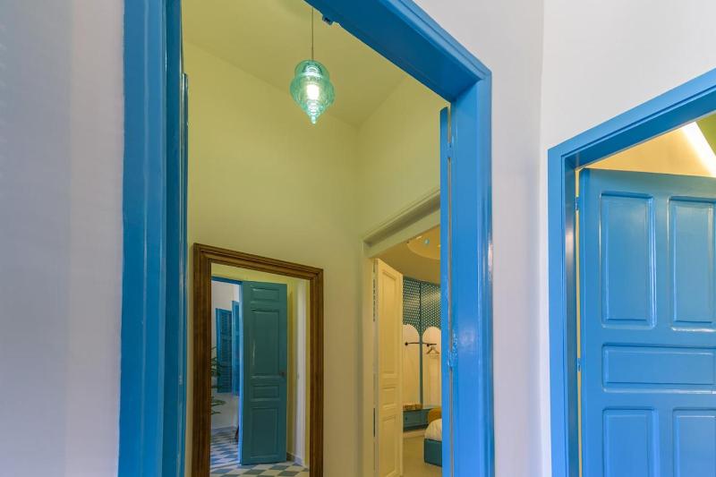 SÀWĀ Dahlia 1BR Forest Green Apt in Mar Mikhael - image 4