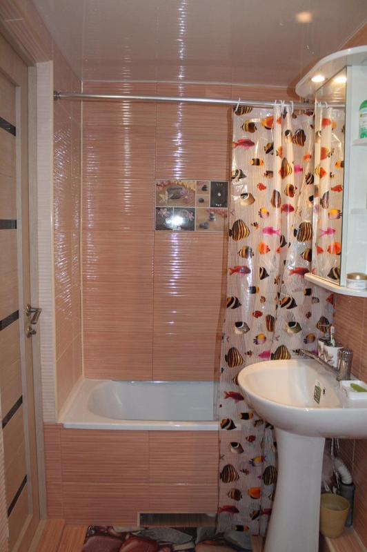 Three-Bedroom House image 1
