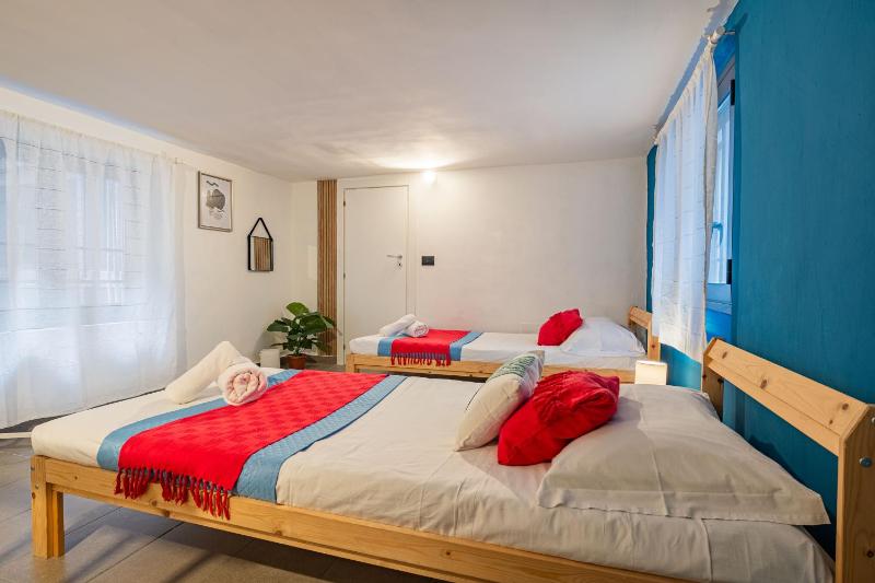 Urban Heritage Apartment by Harmony House - image 11