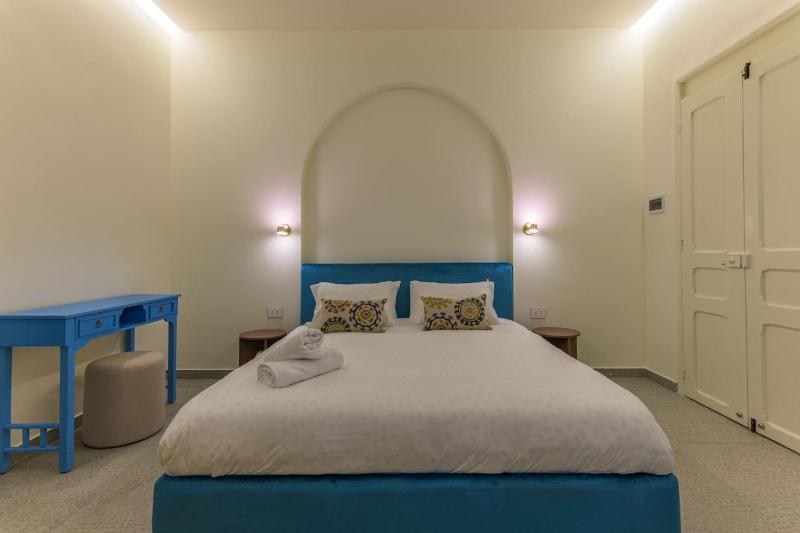 SÀWĀ Noor 1BR Golden Dome Apt in Mar Mikhael - image 9