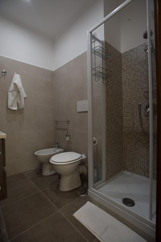 Three-Bedroom Apartment - Separate Building image 3