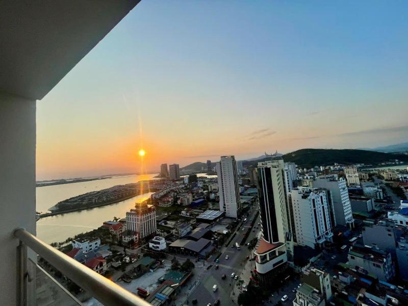 The Halong Bay view - 3Br - image 9
