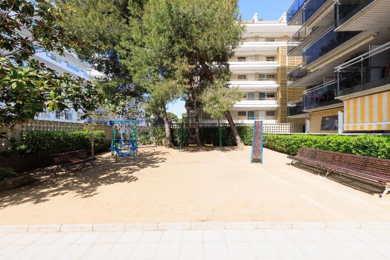 UHC Montblanc Apartments - image 10