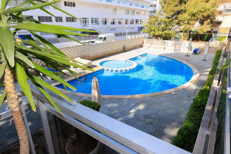 UHC Montblanc Apartments - image 27