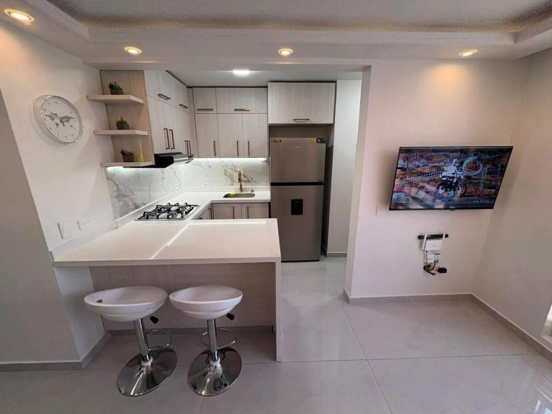 Skyline Oasis Luxury 2BR with Pool Near Beach - image 19