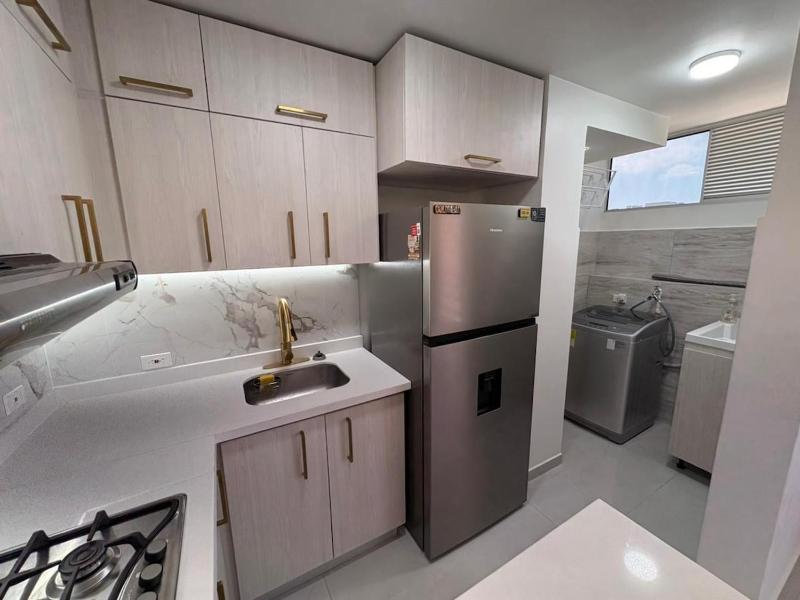 Skyline Oasis Luxury 2BR with Pool Near Beach - image 5
