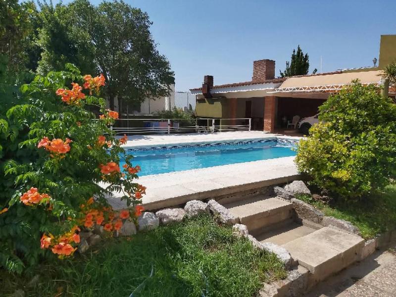 Alojamiento 2 hab con piscina en Villa Carlos Paz - image 1