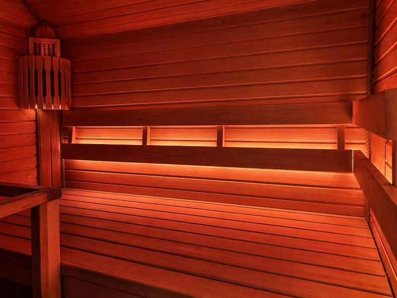 Jacuzzi Loft in the Center of Riga - image 5
