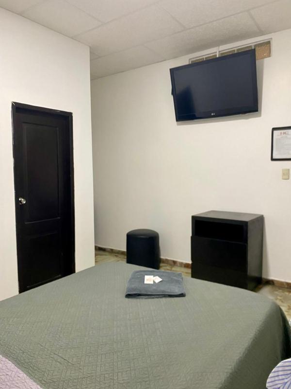Hotel Confort - image 6
