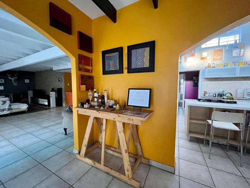 Boho Bliss 3 Bedroom Home with Exceptional Garden - image 4
